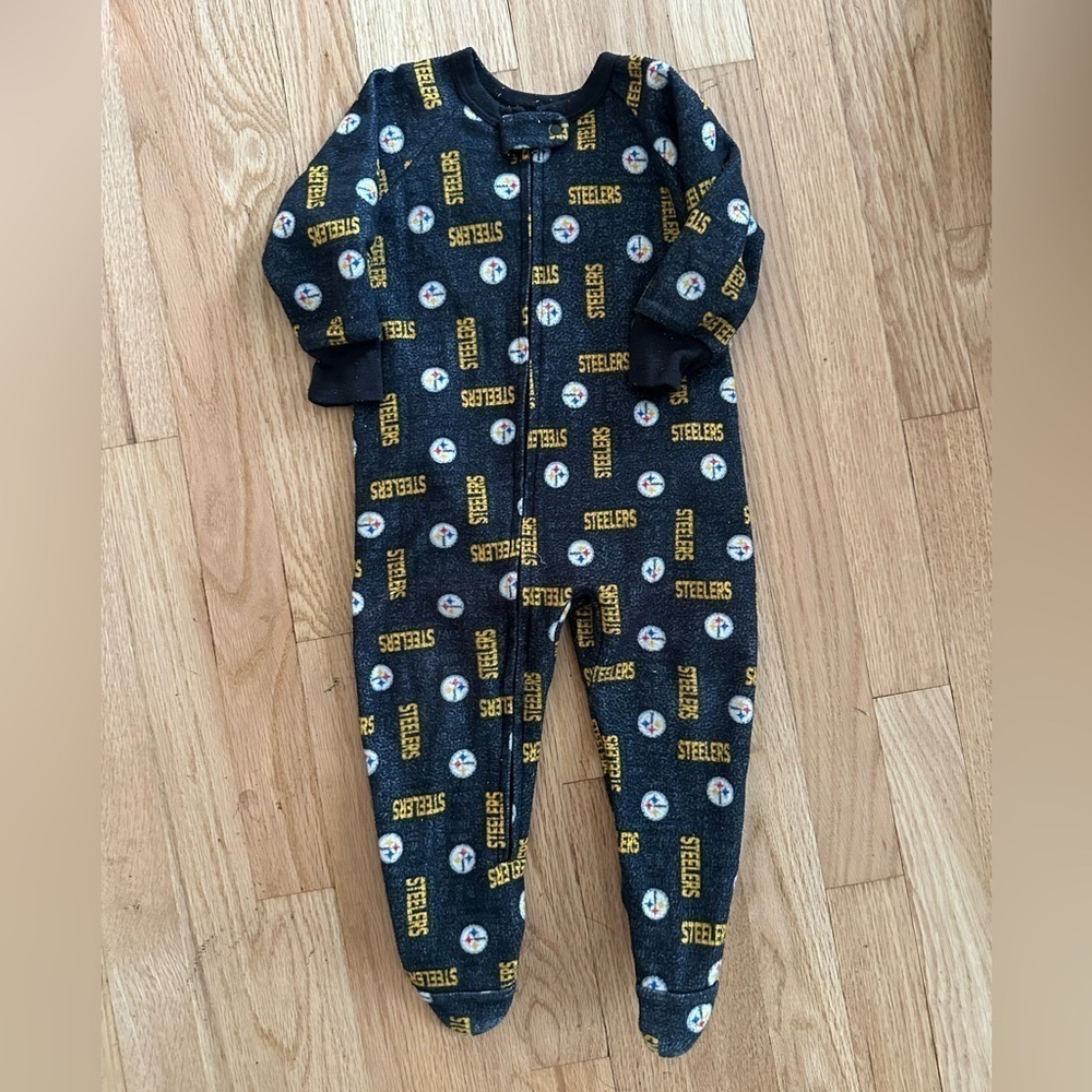 Steelers footed onsie, footsie